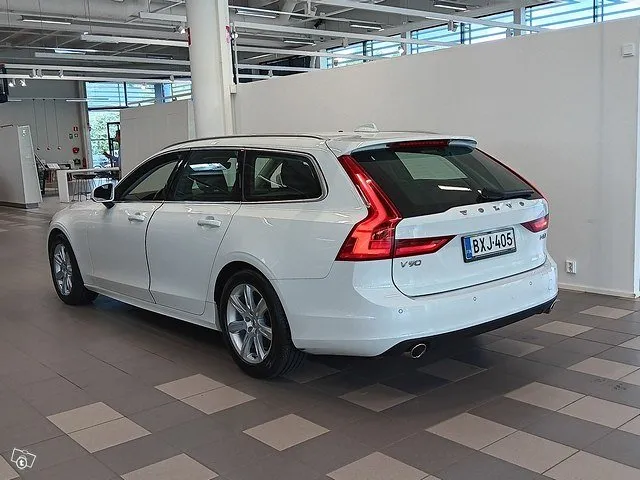 Volvo V90 D3 AWD Momentum aut Image 3